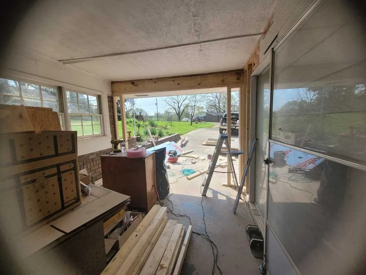 Air movers and dehumidifier for Water Mitigation Services in Sunset Hills